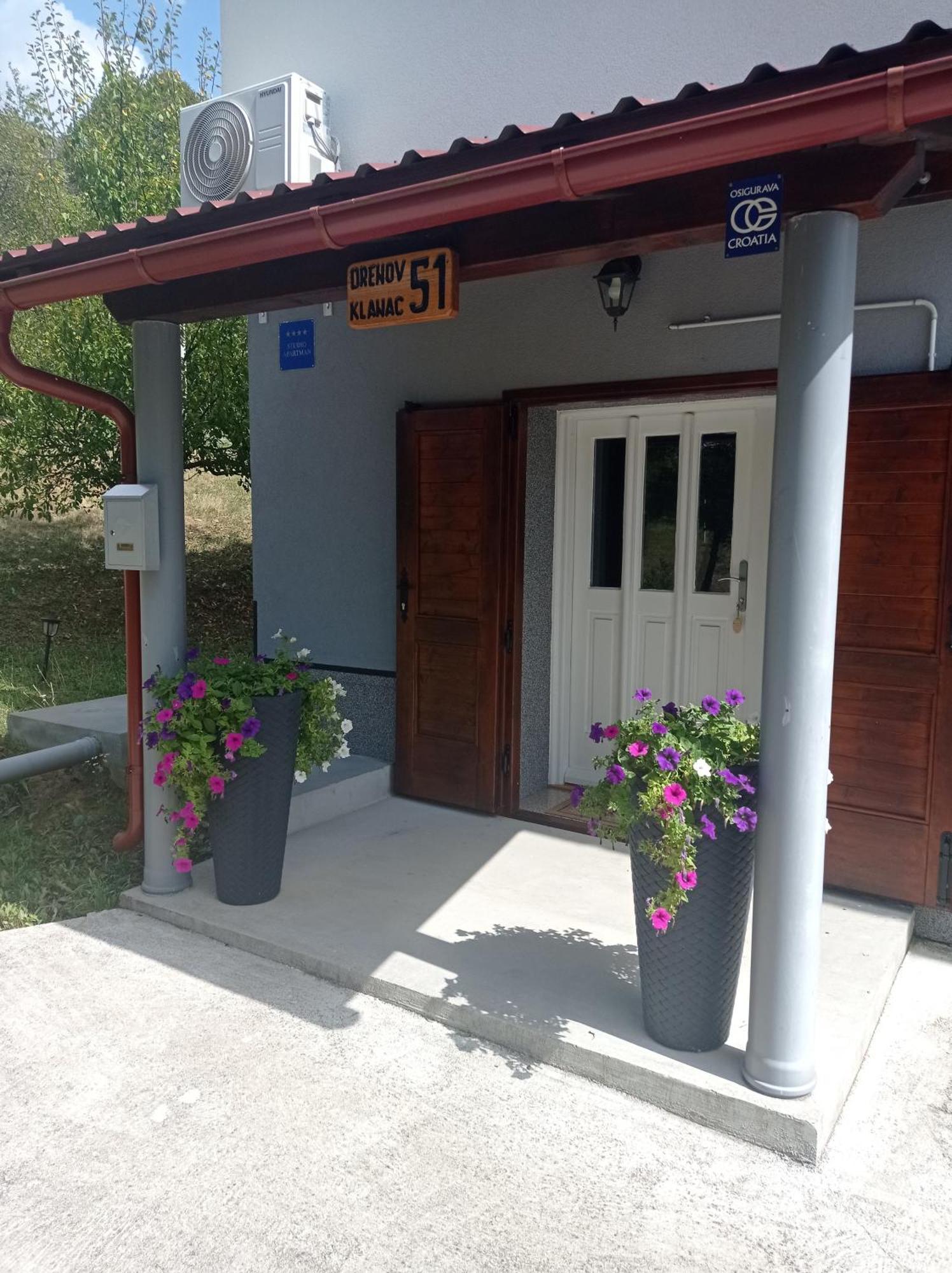 Studio Apartman Sonja Otočac Exterior foto